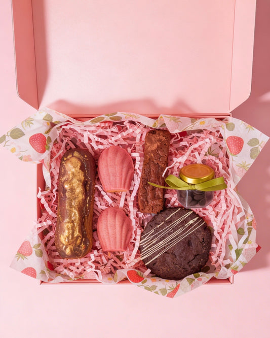 "A Dream of Chocolate" Dessert Gift Box