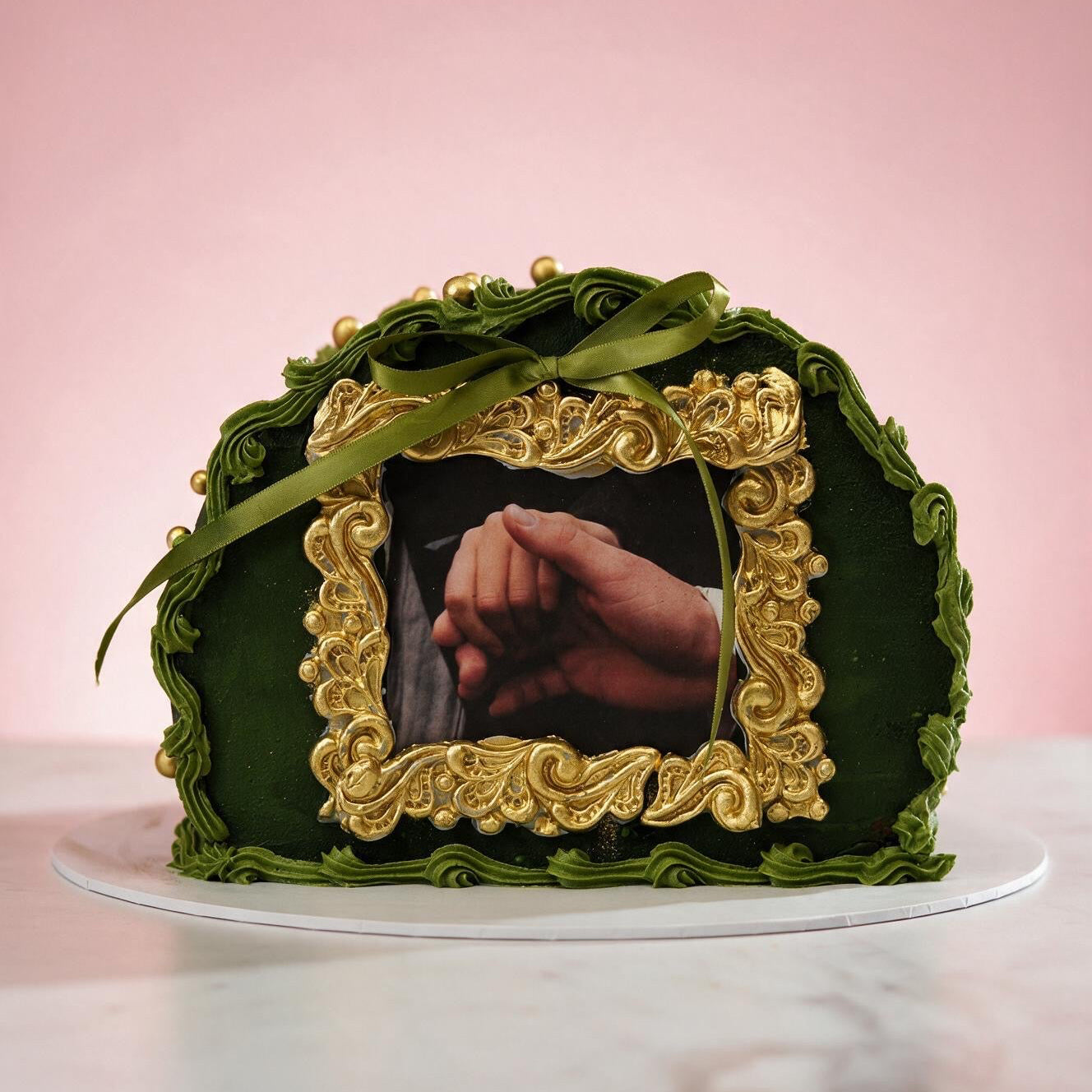 Arch Cake with frames